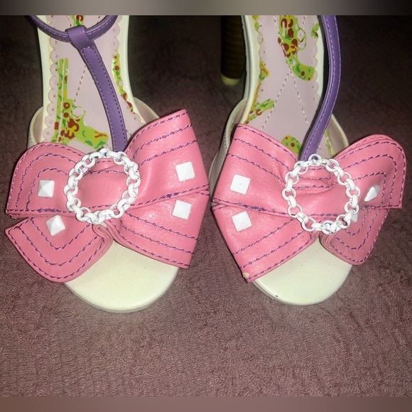 RARE Betseyville Heels 💜🎀🤍 - Picture 7 of 12